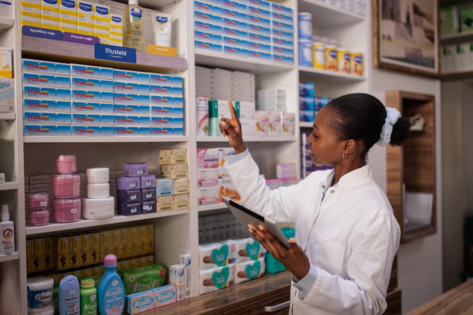 Vendeur en pharmacie : un poste central